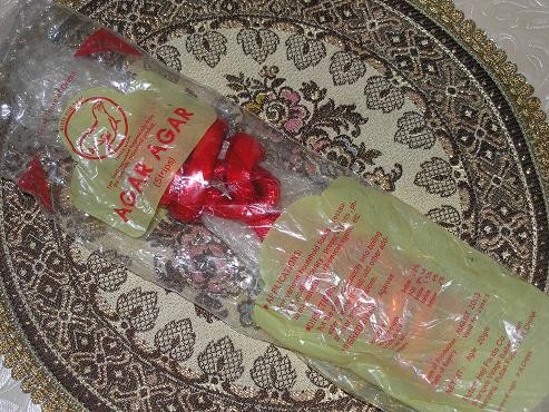 Викуля, принесла показать тебе Агар-агар, у вас наверняка продается, посмотри в магазинах со специя...