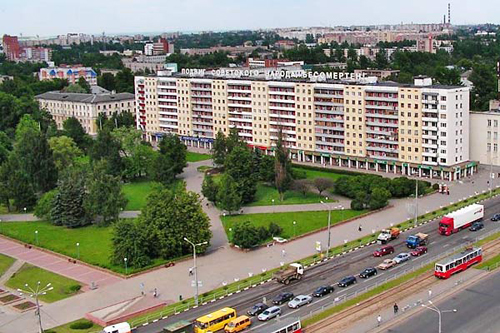 Девчёнки, я говорю о площади Победы в Витебске