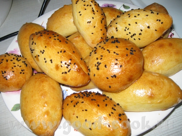 Сашенька, рецепт твой, начинка моя: зеленый лук с яйцами (белыми, куриными )