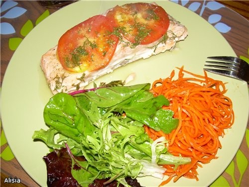 Целую конечно , смотри ниже Лосось с овощами и укропом, запеченный в конвертике - 3