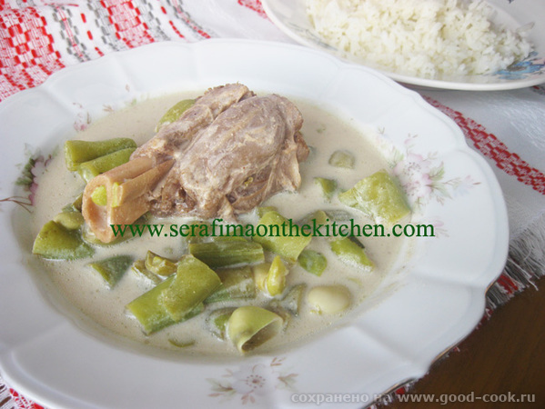 зеленые бобы с мясом в йогуртовом супе. арабская кухня