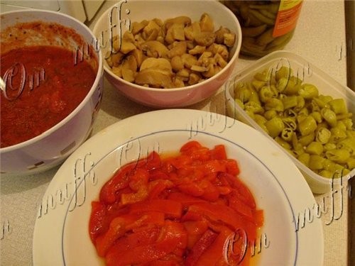 Вот и я наконец то, добралась до совей пиццы ПИЦЦА от muffi Тесто: Вода горячая( но не кипиток) - 2... - 3