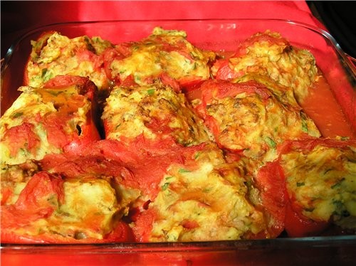 Сладкий перец, фаршированный мясом и картофельным пюре