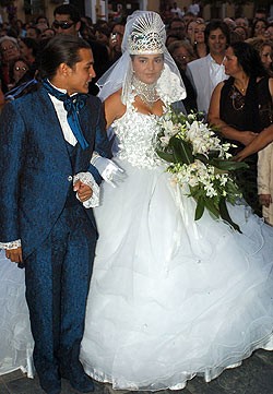 Летом прошлого года женился знаменитый на полмира испанский 23-летний танцор фламенко "Фаррукито" ц... - 2