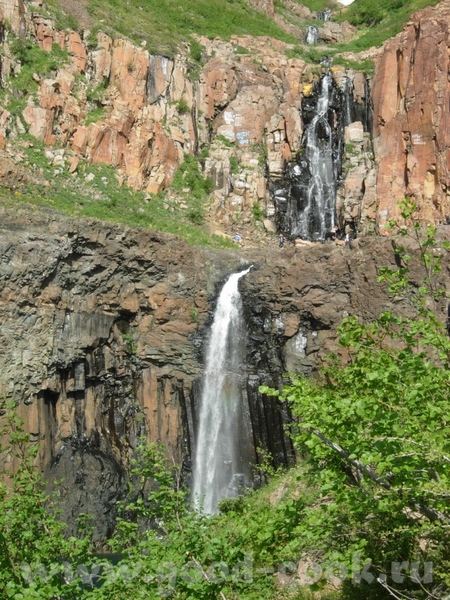 Покажи фотки , тундра сейчас такая красивая