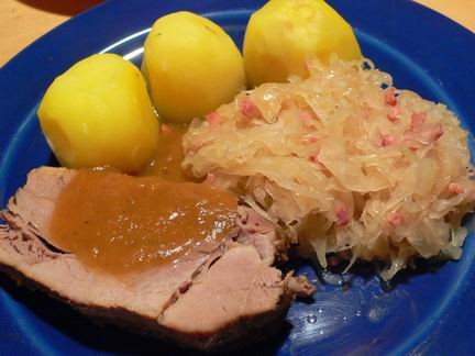 Тушеная капуста в яблочном соке По мотивам рецепта от Наташи- Очень вкусная капусточка