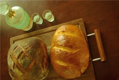 Нелль, ну, во-первых, очередное иллюстрированное спасибо за французский деревенский хлеб на закваск...