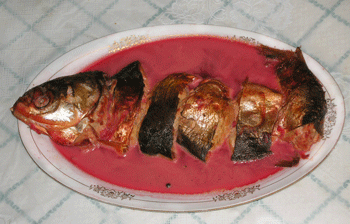 И фаршированная рыбка, да еще с хреном