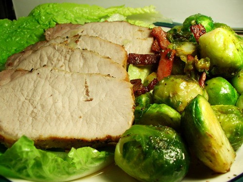 А мы вчера вкусно поужинали бужениной от Ники Буженина моей свекрови и брюссельской капустой от Нел...