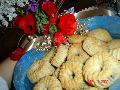 Девочки,вот мои Куличи,пасхальные яички и кайк Маамуль(арабская праздничная выпечка) - 4