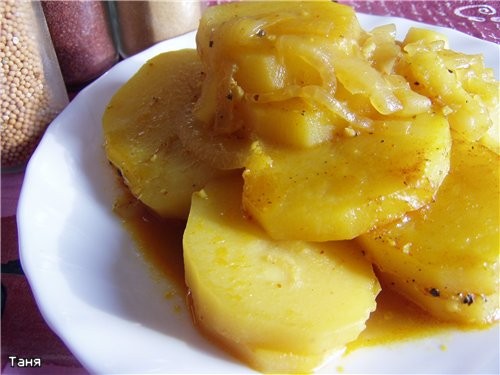 Гарнир из картофеля с луком,пряный