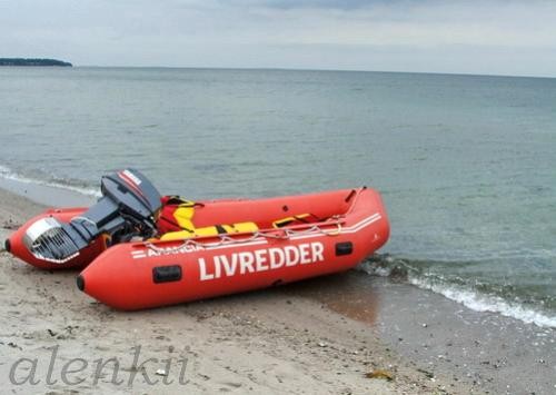 Подъехали ближе к морю