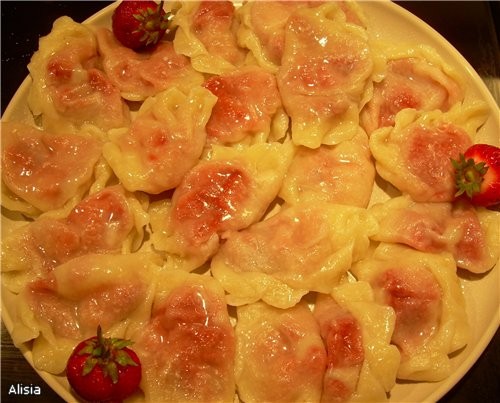 Вареники с клубникой Готовила из мороженой клубники