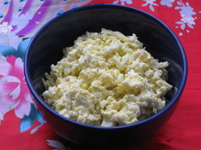 Салат сырный с мясом криля