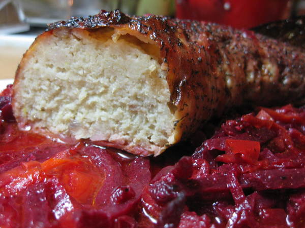Фаршированная щука с тушеными овощами