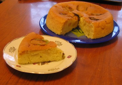 Шарлотка с яблоками и киви 1 ст - 2