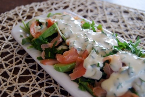 Салат с копчёной сёмгой и рукколой На 4 порции 50 гр