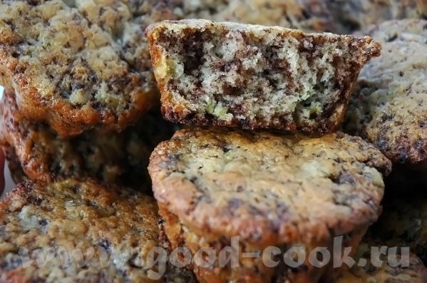 И ещё очень вкусные маффинчики - любимый вкус моей дочери - ревень и шоколад - 2