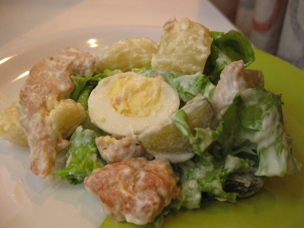 Картофельный салат с курицей