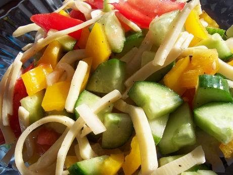 рулетики из куриной грудки с пастрамой индийский рис с овощами овощной салатик с сыром - 3