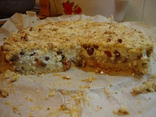Пирог Твороженный Очень вкусный ,я ещё добавила грецкие орехи,изюм и лимон