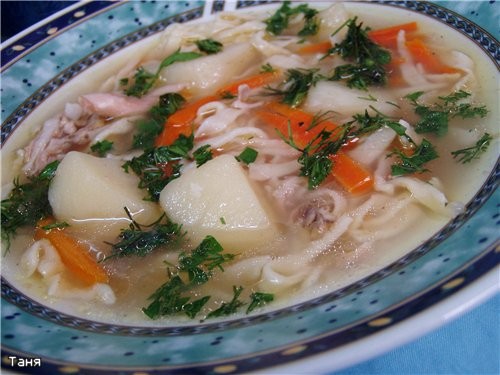 Куриный суп с домашней лапшой