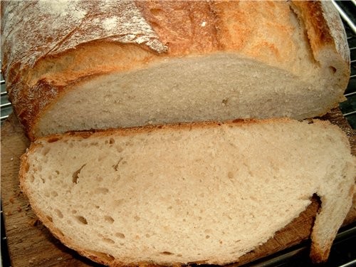 Вкусный белый хлеб, довольно лёгкий и быстрый в приготовлении