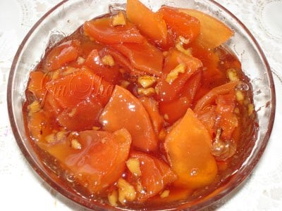 какое совпадение - у меня тоже варенье из айвы и тоже с орехами рецепт сборный, пробный