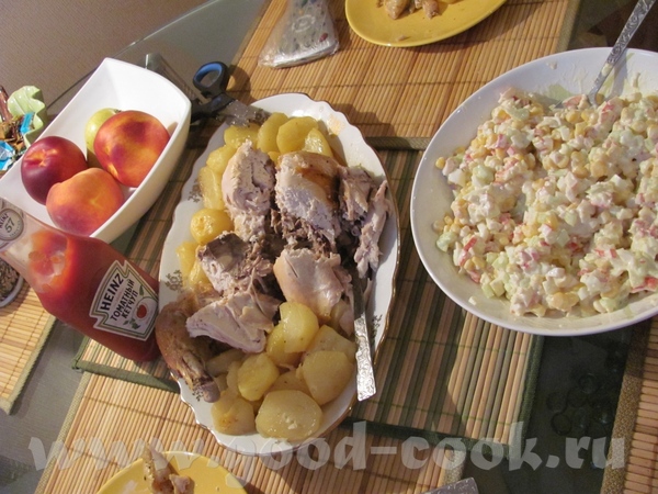 Куриный суп Курица с картошкой в рукаве и салат из крабовых палочек Плюшки с маком, коричневым саха... - 2