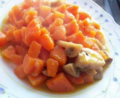 тушеная грибо-морковка 0,5 кг морковки (порезаной на кубики) 1 средняя луковичка (мелко резаного) 3...