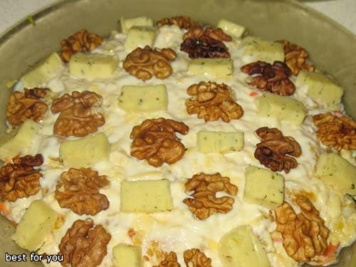 САЛАТ "ЧУБАРОЧКА" 200 г куринного филе 150 г моркови по-корейски 1 апельсин 3 яйца 150 г твердого с... - 2