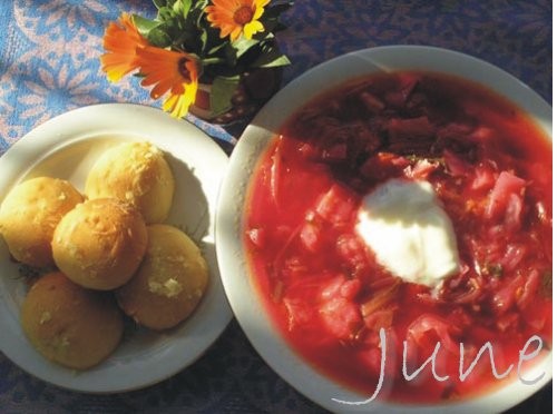 Борщ украинский с пампушками Для борща: 300 г говяжьего мяса, 1 шт