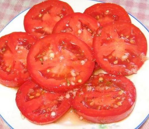 Вот и мои помидорки с медом и чесноком, должна сказать, что получилась очень вкусная закуска, спаси...