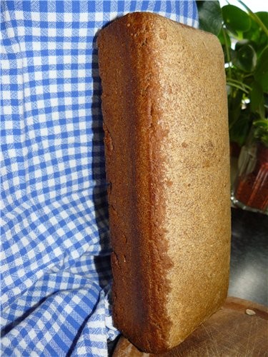 Я теперь уже несколько раз делала ржаной цельнозерновой хлеб на бездрожжевой закваске и каждый раз... - 2