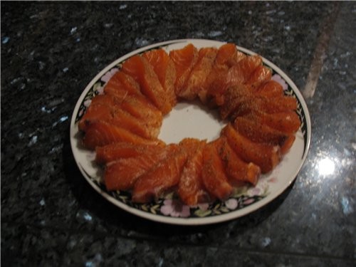Девочки угощайтесь рыбкой очень вкусно - 3
