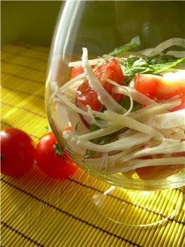 Хочу предложить очень диетический и вкусный салат, на который я наткнулась в канадском журнале здор... - 3