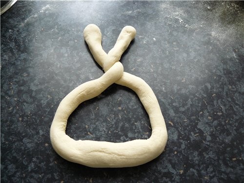 Brezel(брецель, крендель), Brezelstange(палочки) und Brezelsemmel(булочки) относятся к Laugengebдck... - 4