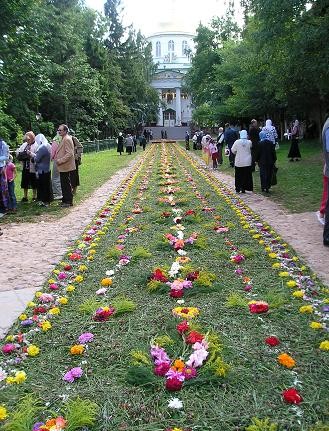 28 августа отмечается Успение Пресвятой Богородицы- престольный праздник Псково-Печорского монастыр... - 2