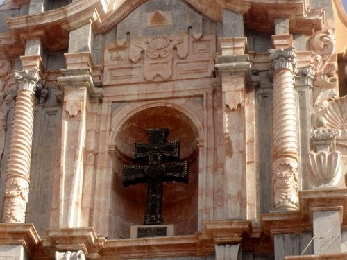 и вот наконец сам зАмок El santuario de la Vera Cruz Это очень красивый архитектурный ансамбль, вла... - 4