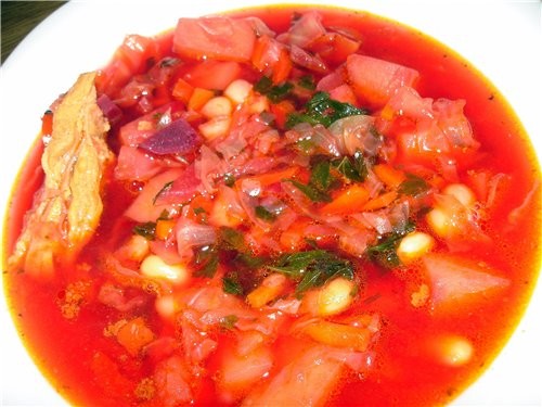 А у нас БОРЩ С ФАСОЛЬКОЙ и ЧЕСНОЧНЫЕ ГРЕНОЧКИ ЧЕСНОЧНЫЕ ГРЕНОЧКИ Я брала кусочки ржаного хлеба и ку...