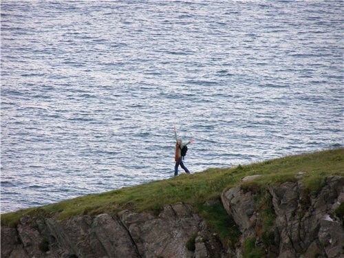 А эта уже побережье в Dublin&#39;e- Howth Head это моя дочка в ,,руки верx,, гуляет - 3