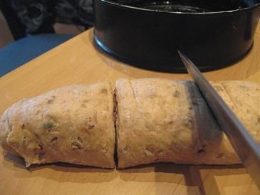 "розочки" из хлеба с ветчиной 350 г обойной муки из пшеницы(брала обычную белую),150 г ржаной муки,... - 3