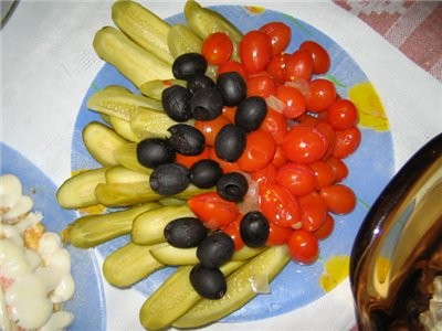 маринованные огур4ики, помодор4ики, овилки