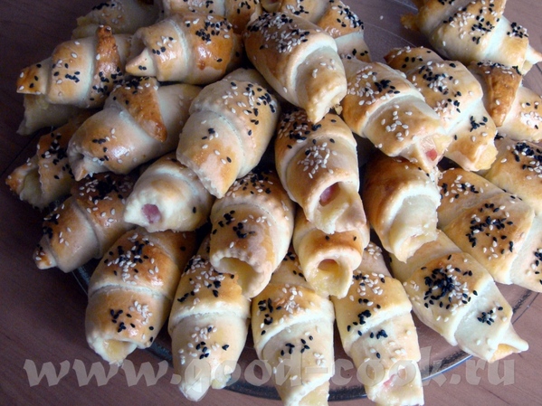 Рогалики с ветчиной и сыром