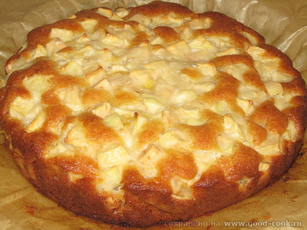 На завтрак сегодня, девочки, шарлотка с яблоками