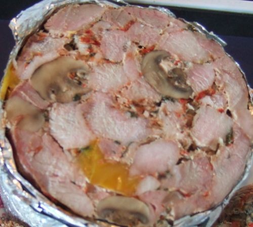 От вам к позднему завтраку: Мясо пресованное Кушайте на здоровье