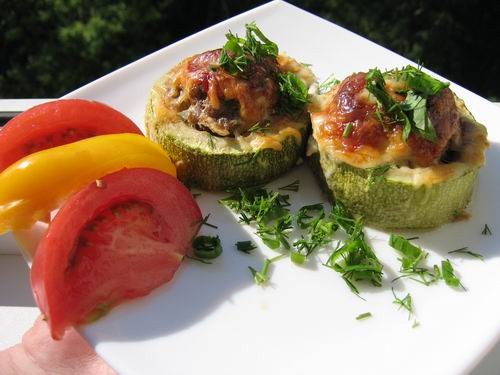 Как всё у тебя вкусно всегда, котлеточки воздушные прям