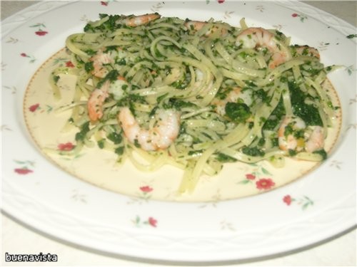 Tagliolini con gamberi e spinaci - Тальолини с креветками и шпинатом Вам потребуется на 4 порции: 4...