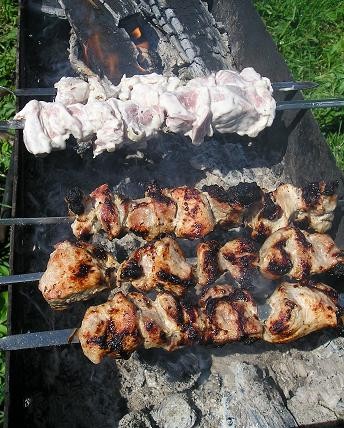 Девочки, столько вкуснятины наготовили, молодцы