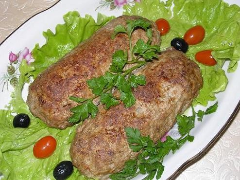 Мясные рулеты с сыром и перепелинными яйцами